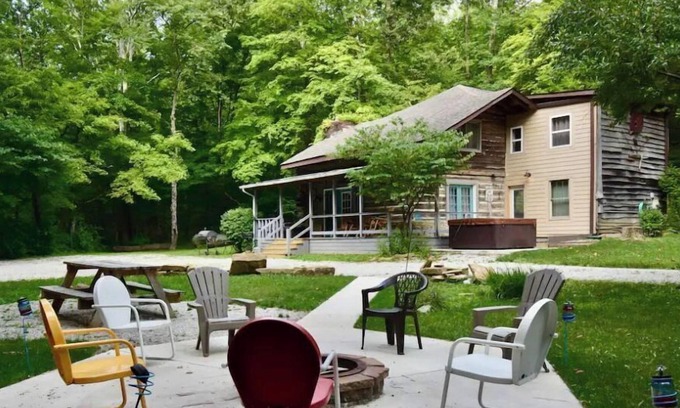 Nashville Cabin | Creekside Cabin
