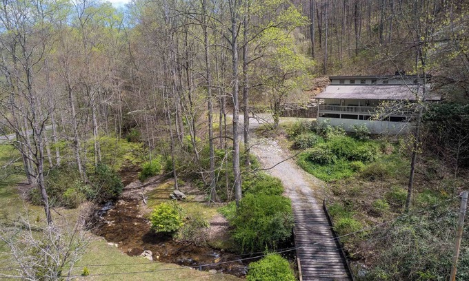 Cullowhee House | Creekside Comfort - A Gorgeous, Pet-Friendly Mountain Home Located Near WCU!
