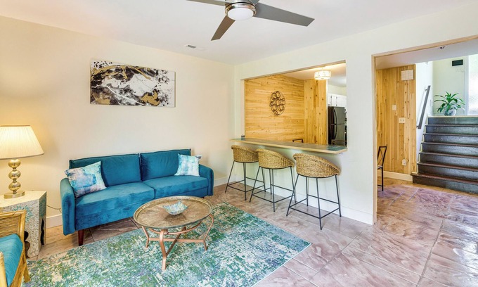 Hickory House | Creekside Hickory Townhome w/ Balcony & Water View