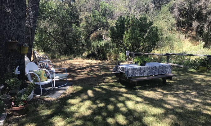 Kelseyville Hotel | Creekside Lodge