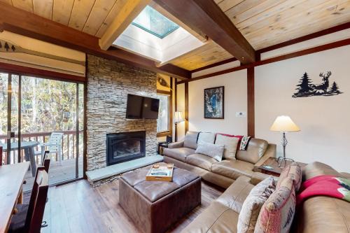 Incline Village Apartment | Creekside Retreat