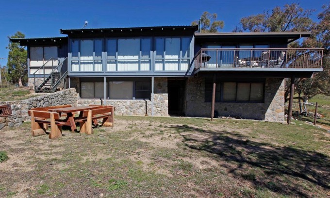 Jindabyne House | Creel Lodge