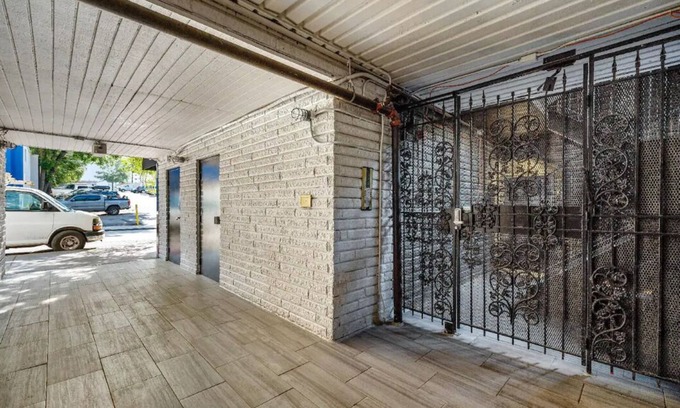 Midtown Apartment | Crescent Furnished Apartments