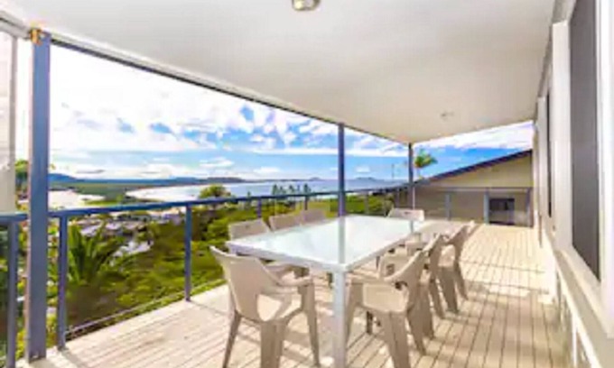 Crescent Head House | Crescent Head beach and ocean views