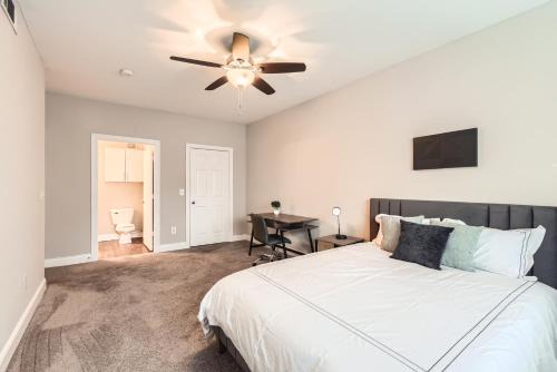 Old Fourth Ward Apartment | Crest At Midtown 4221 L 1 Bedroom 1 Bathroom