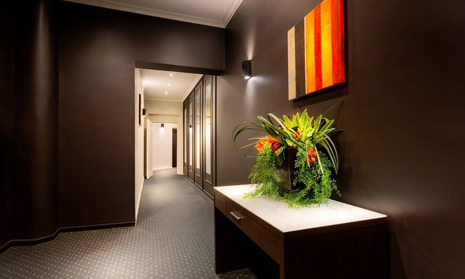 St Kilda Hotel | Crest on Barkly Serviced Apartments