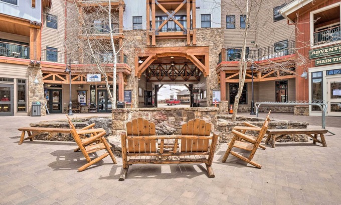 Crested Butte Apartment | Crested Butte Condo With Indoor & Outdoor Pools!