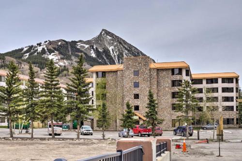 Crested Butte Apartment | Crested Butte Studio with Community Hot Tub and Pool!