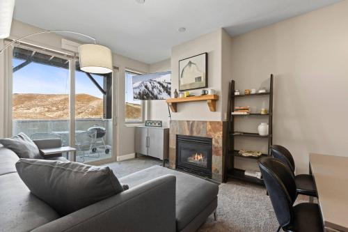 Kimball Junction Apartment | Crestview A104