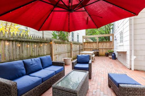 Historic District House | Crew's Quarters