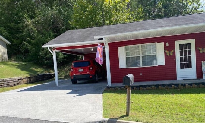 Sevierville Cottage | Crimson Cottage