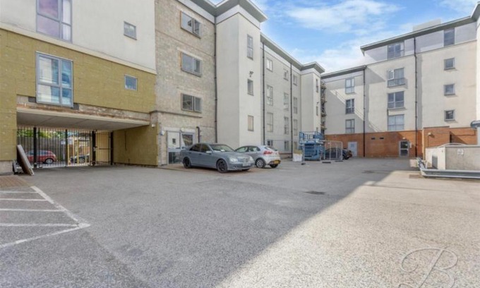 Skegby Apartment | Crispin court apartment