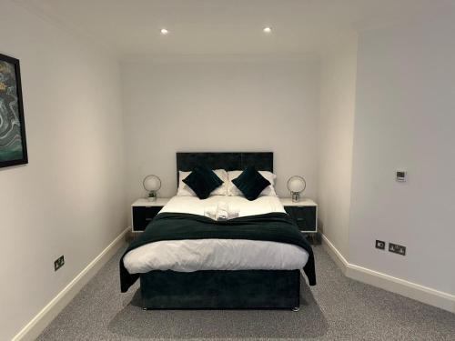 Huntingdon Apartment | Cromwell Court Apartments