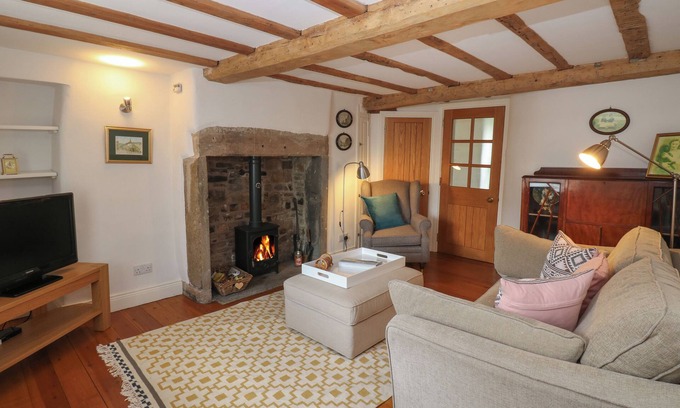 Alston Cottage | CROSS VIEW COTTAGE, family friendly, with open fire in Alston