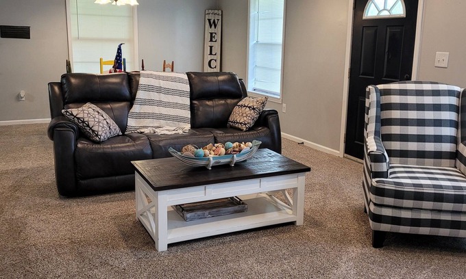 Iuka House | Crossroads to Pickwick