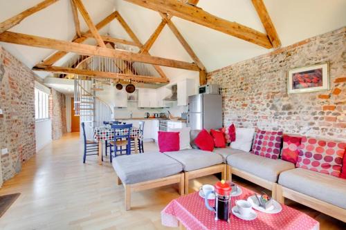 Briston House | Crossways Barn