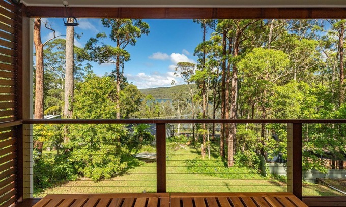 Tarbuck Bay House | Crown Cottage - close to Seal Rocks