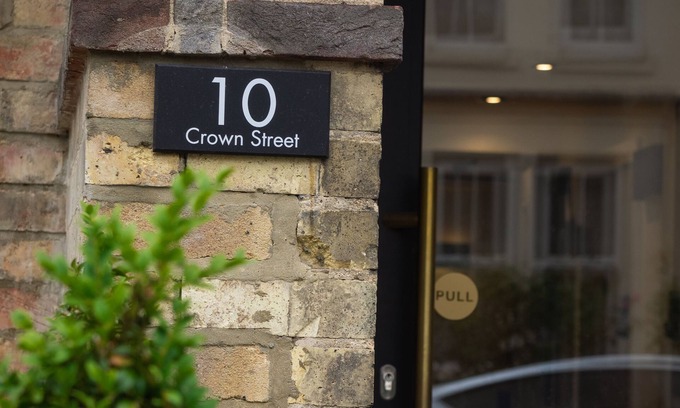 Oxford Hotel | Crown Hotel