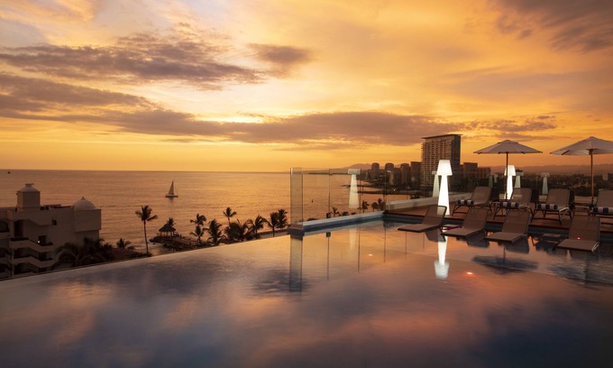 North Hotel Zone Resort | Crown Paradise Golden Puerto Vallarta All Inclusive