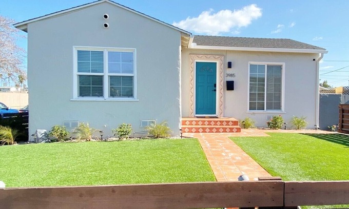 Crown Point House | Crown Point 2B Home w/Backyard 2 Blocks to Bay
