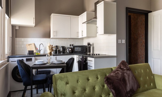 Halifax Apartment | Crown Street Aparthotel
