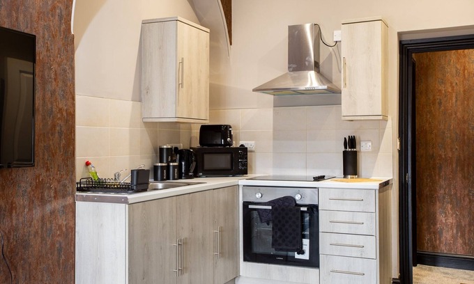 Halifax Apartment | Crown Street Apartment