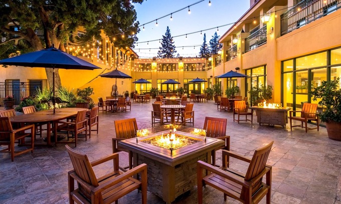 Palo Alto Hotel | Crowne Plaza Cabana, Palo Alto by IHG