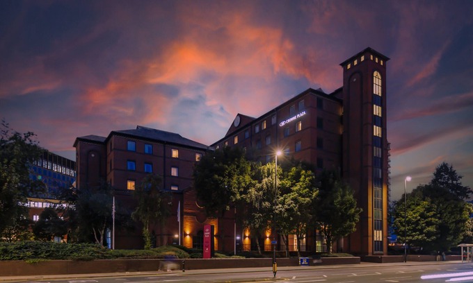Leeds Hotel | Crowne Plaza Leeds by IHG