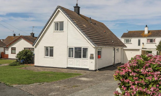 Rhosneigr House | Crows Nest - Rhosneigr
