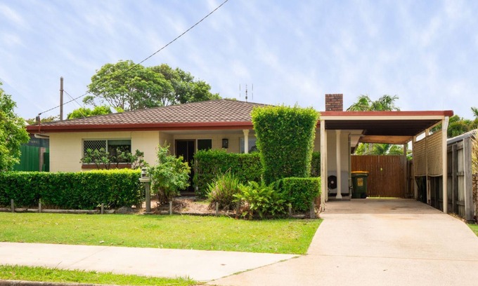 Currimundi House | Croydon Ave 50 - Currimundi
