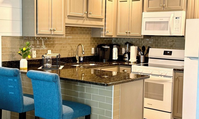 Crystal Beach Condo | Crystal Beach Condo Destin FL steps to private beach entrance heated pool🏝️☀️⛱️