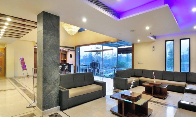 Mayapur Hotel | Crystal Ganga Heights 5 Min from Har Ki Pauri