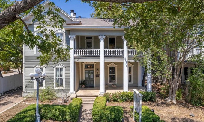 Heritage Bed & Breakfast | Crystal River Inn