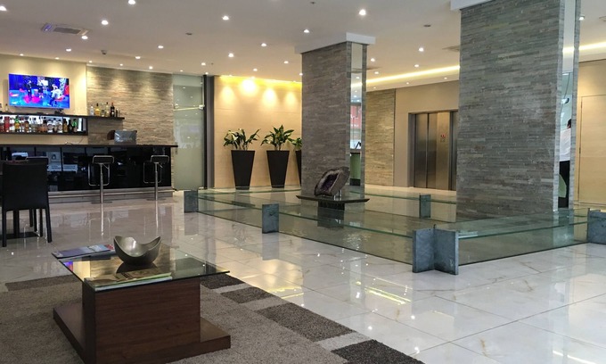 Centro Hotel | Crystal Tower Hotel