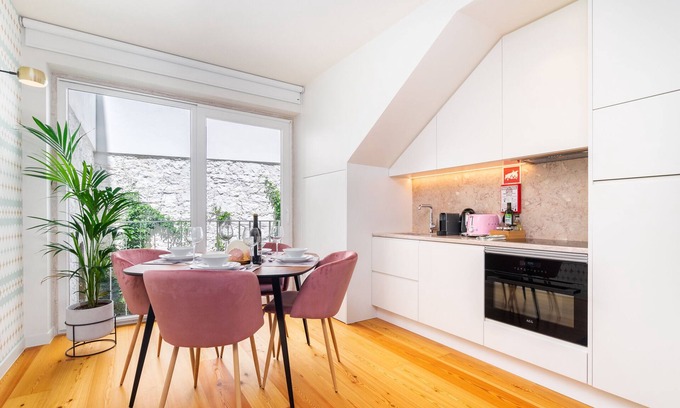 Alfama Apartment | CSA18 Premium Design Apartment