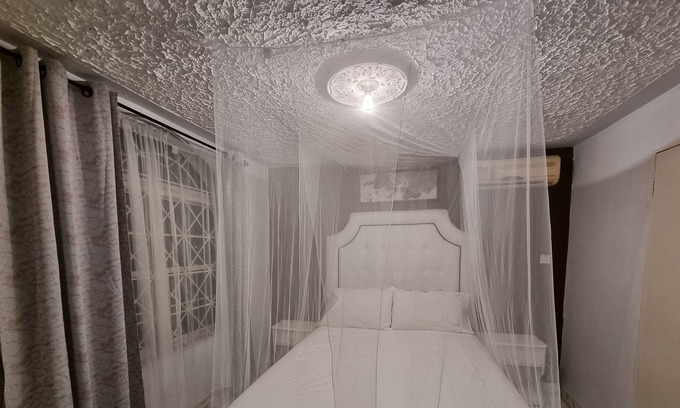 Tower Isle Bed & Breakfast | Csompo Empire one bedroom apt