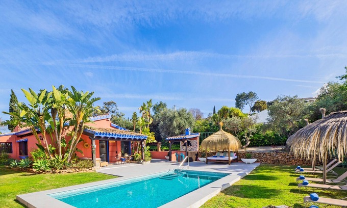 Alhaurin el Grande Cottage | Cubo's Finca la Encina/Swimming pool/private garden/satellite TV/wifi