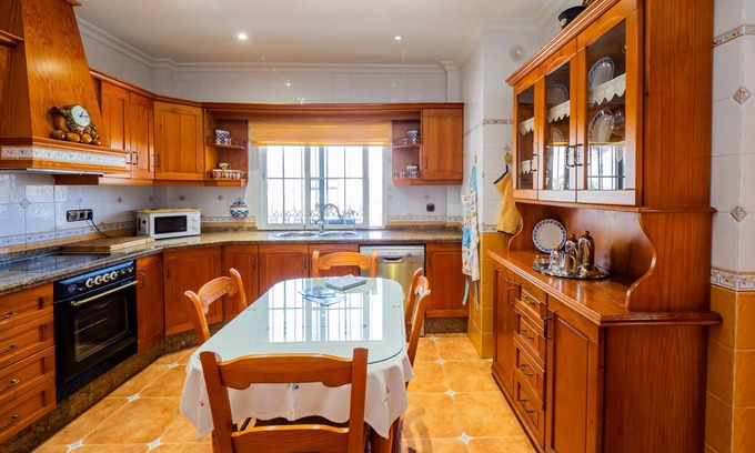 Alora Villa | Cubo's Villa Ana / private pool / free wifi