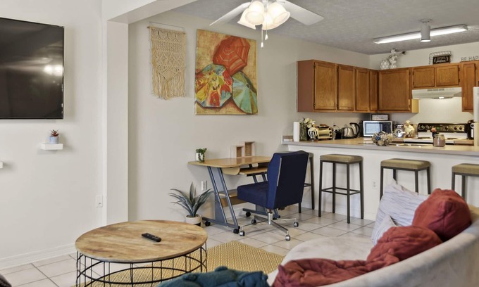 Wright House | Cul-De-Sac1