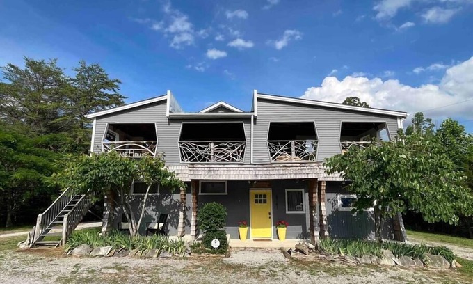 Monticello House | Cumberland Belle Lakehouse 9 bedrm, 20 bed, 7 bath, swimspa/hotub&sauna