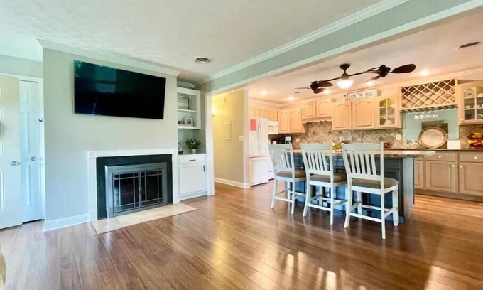 Bronston Condo | Cumberland Condo WB 36-3