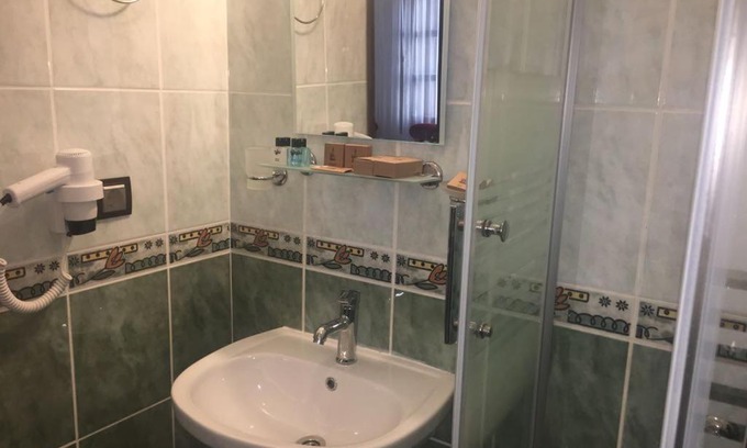 Ayvalik Hotel | Cundahan Otel