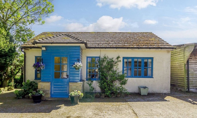 Hexham Cottage | CURLEW COTTAGE, pet friendly, with a garden in Haydon Bridge