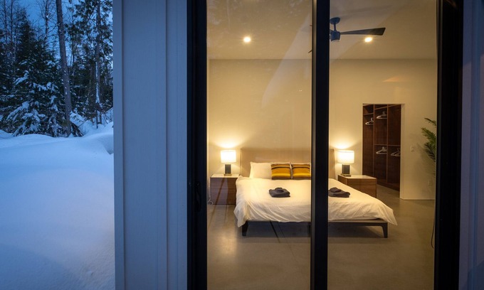 Revelstoke House | Custom accessible home only 5 minutes to Revelstoke Mountain Resort