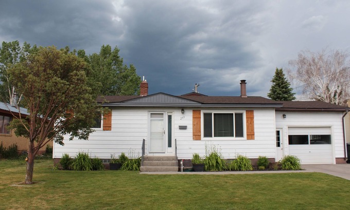Rigby House | Cute and Clean House. Family Friendly!