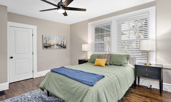 Woodfin Apartment | Cute and Cozy 1 Bedroom Apt! Pet Friendly! Great WiFi!