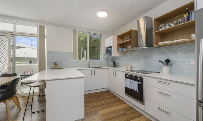 Crescent Head Apartment | Cute Beachside Apartment - Central Location
