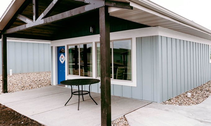 Center Grove Cottage | Cute Boat Cottages at Bridges Bay!!