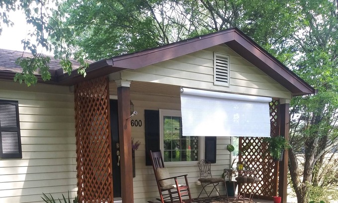 Hickory House | Cute Country Cottages
