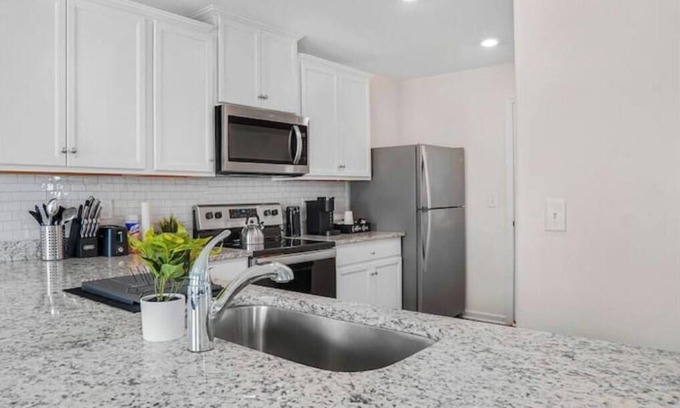 Paw Creek House | Cute & Cozy 3Bedroom